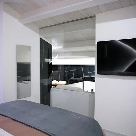 Lauria Luxury 4* 겔라