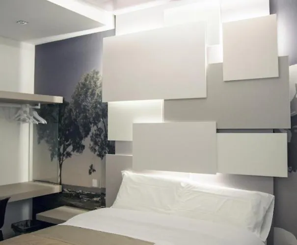 Lauria Luxury فندق مبيت وإفطار 4*