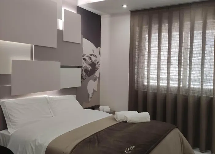 Lauria Luxury