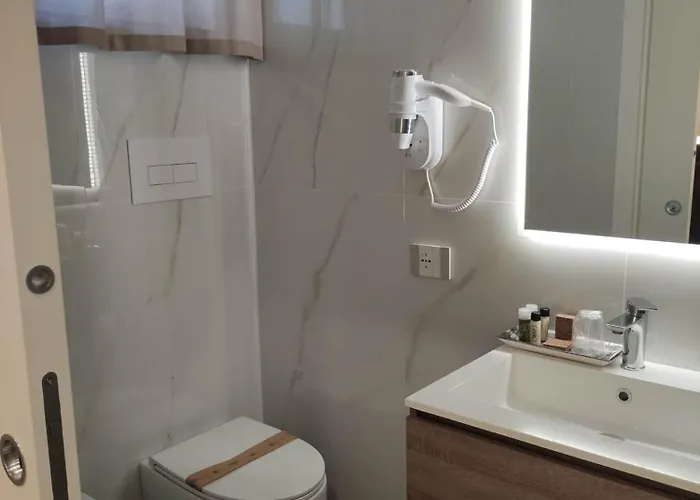 Lauria Luxury 4*