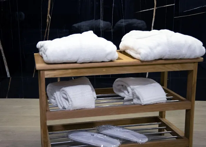 فندق مبيت وإفطار Lauria Luxury 4*