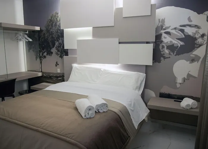 Lauria Luxury