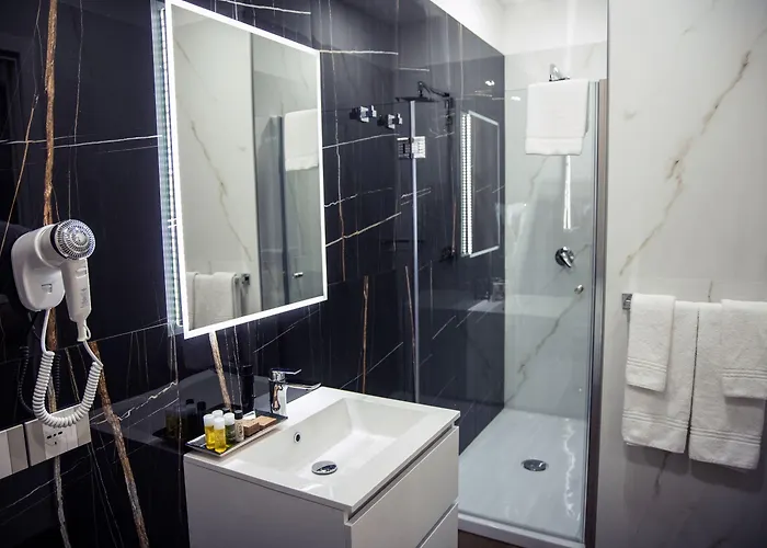 Lauria Luxury